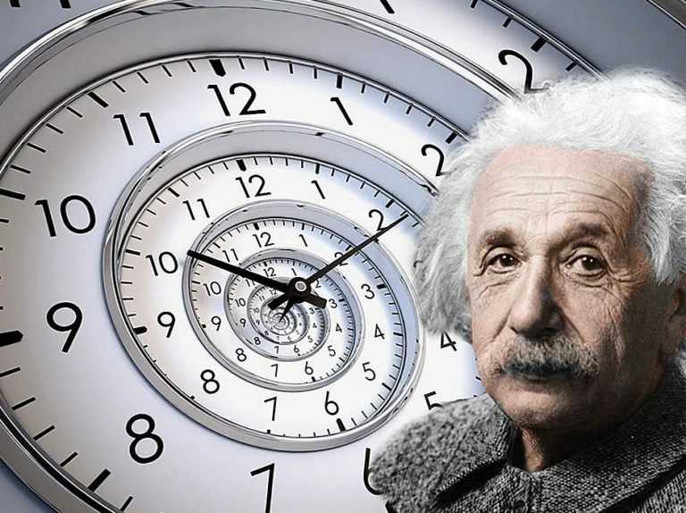 Энштейн и путешествия во времени.