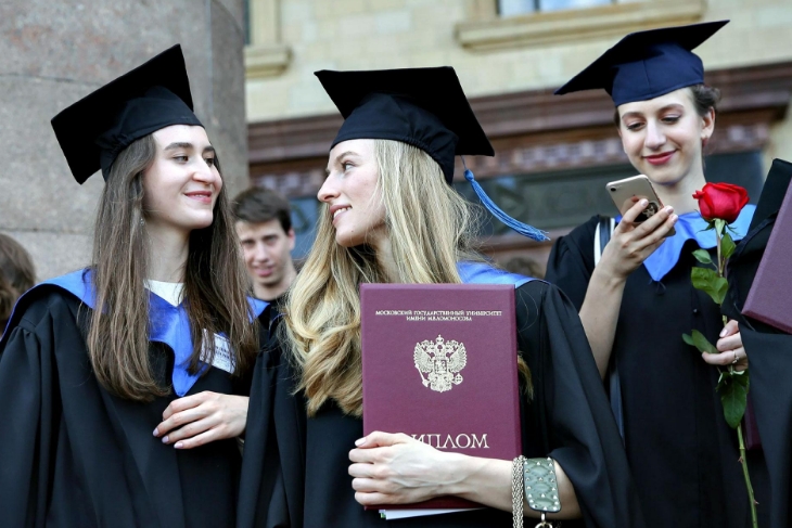 Студенты с дипломом, Высшее образование на Дальнем Востоке