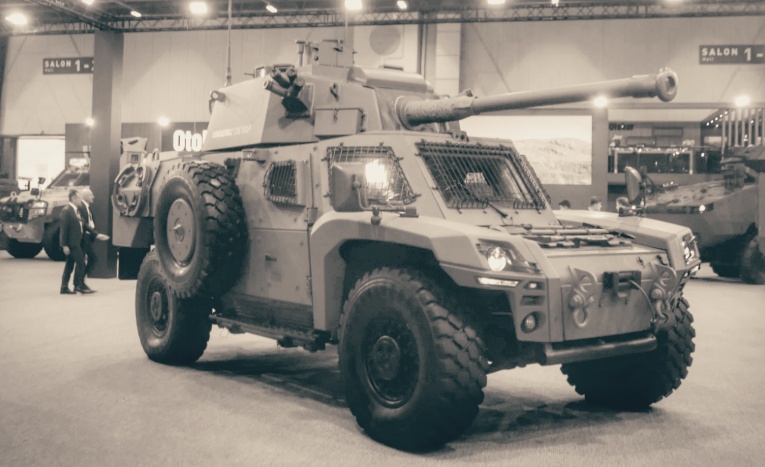 ББМ AKREP II с 90-мм пушкой от бельгийской компании John Cockerill Defense на выставке IDEF 2025