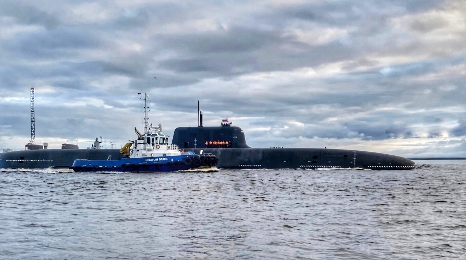 выход в море атомной подводной лодки "Хабаровск".