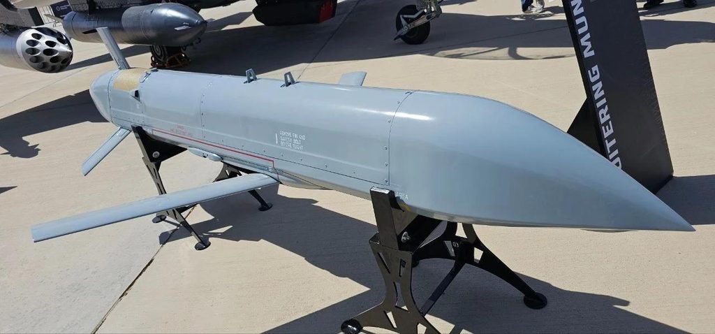 Барражирующий боеприпас "Дань-Т" на авиасалоне в Египте. Сентябрь 2026 года.