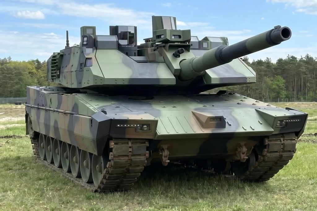 Макет нового итальянского танка.